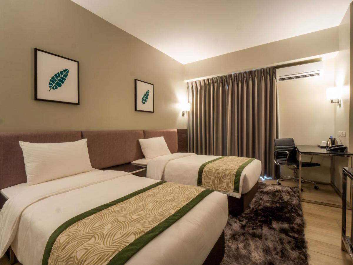 Sequoia Hotel Manila Bay Paranaque City Esterno foto