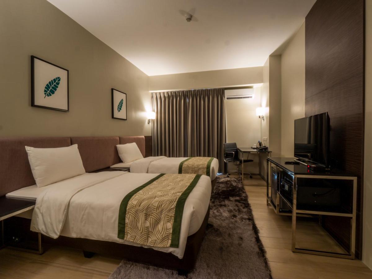 Sequoia Hotel Manila Bay Paranaque City Esterno foto